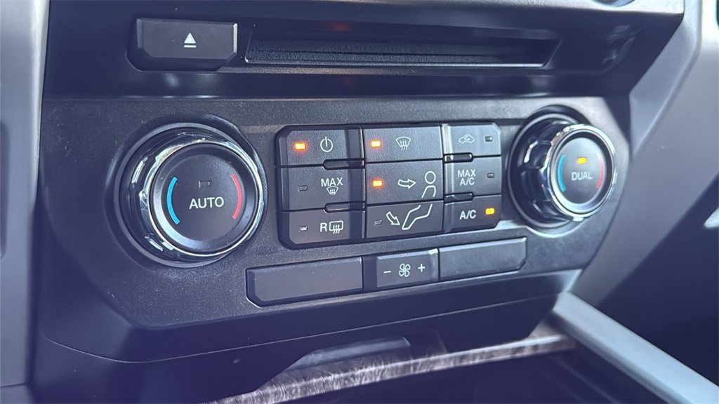 Used 2017 Ford F250 Lariat w/ FX4 Off-Road Package image 25