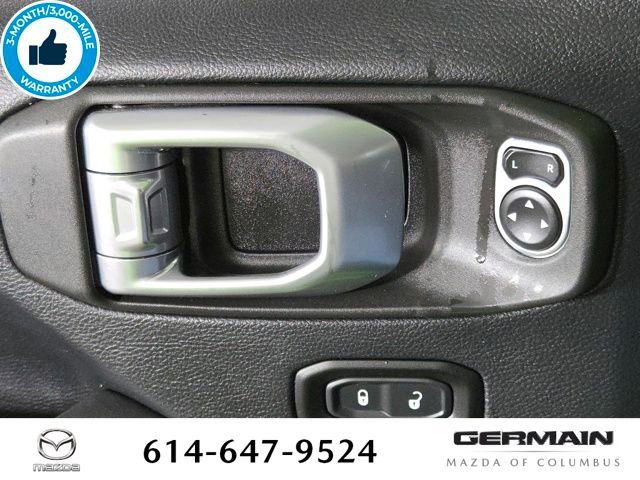 Used 2019 Jeep Wrangler Unlimited Rubicon w/ Cold Weather Group AWD/4WD image 28
