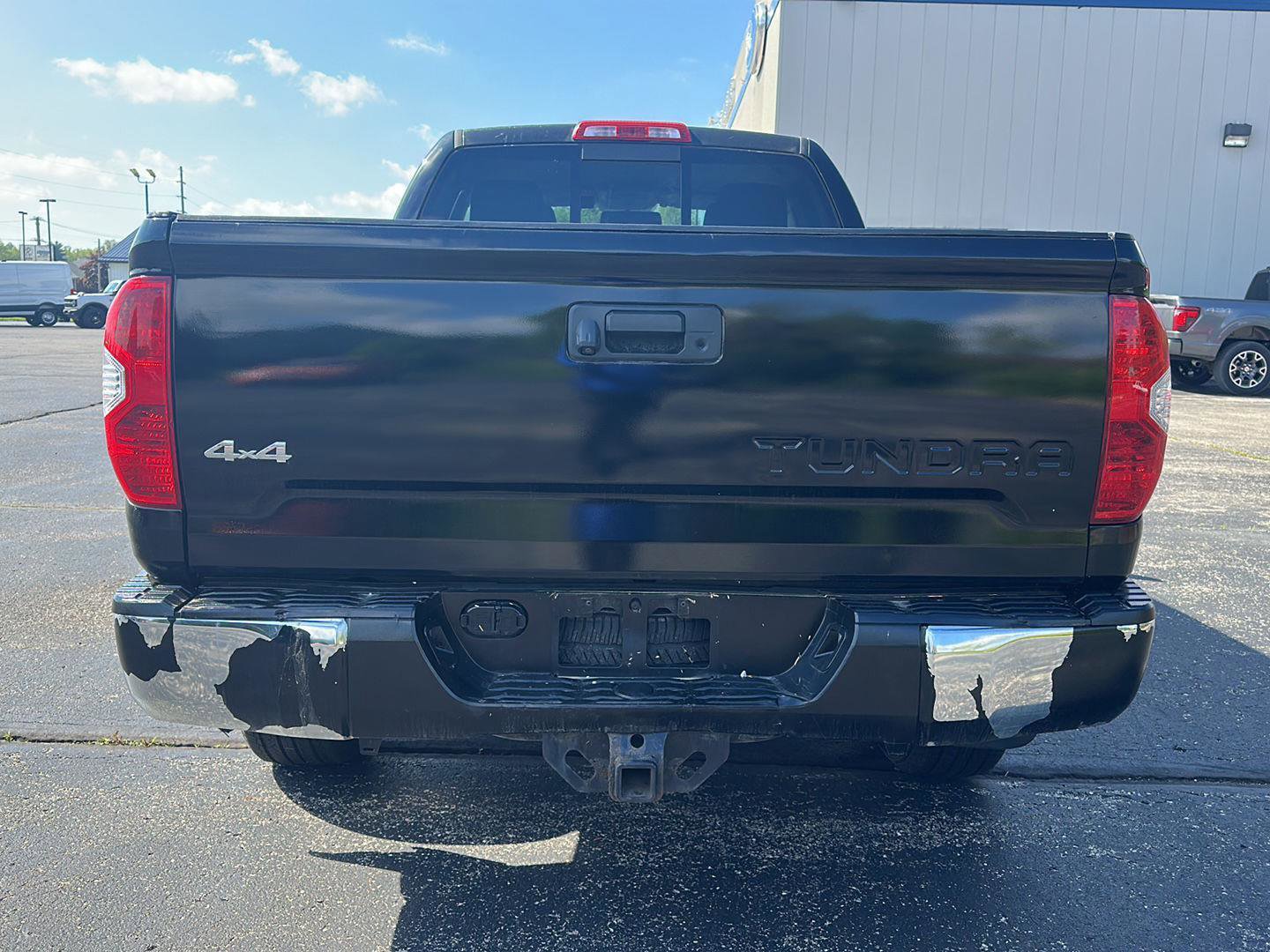 Used 2014 Toyota Tundra SR5 w/ SR5 Upgrade Package AWD/4WD image 6
