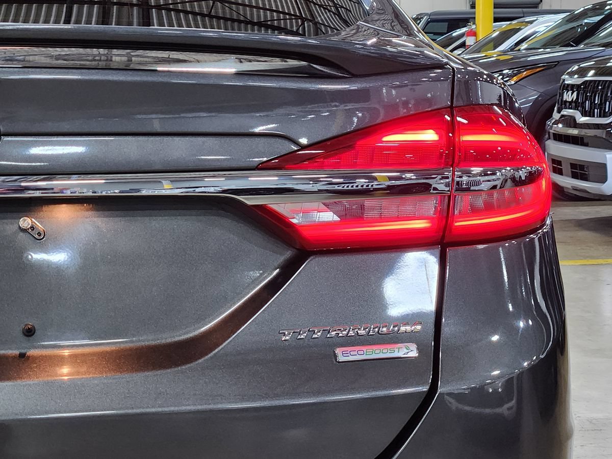 Used 2017 Ford Fusion Titanium FWD image 22