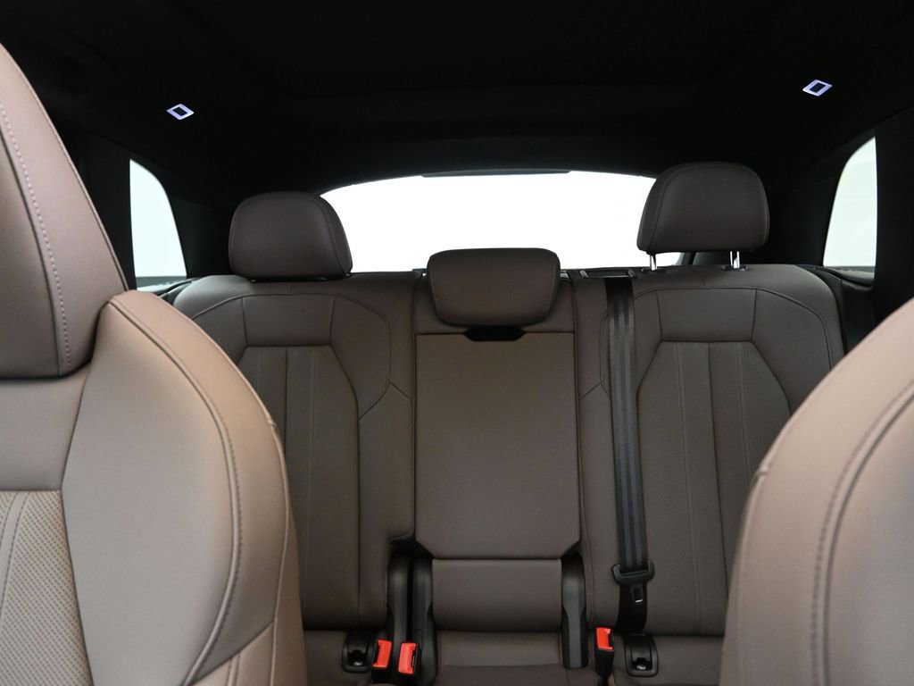 Certified 2025 Audi Q5 Premium Plus w/ Premium Plus image 36