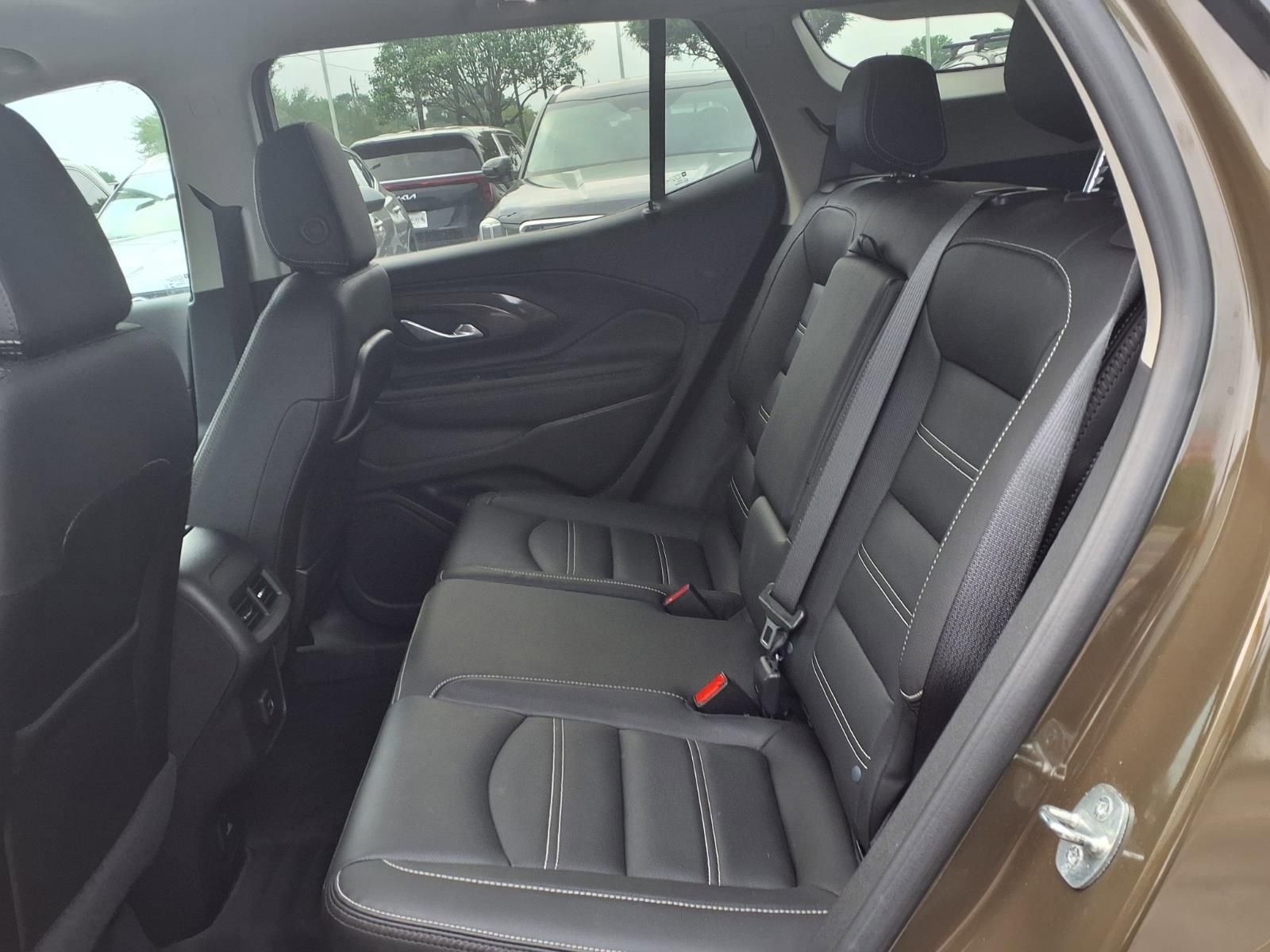 Used 2023 GMC Terrain Denali AWD/4WD image 18