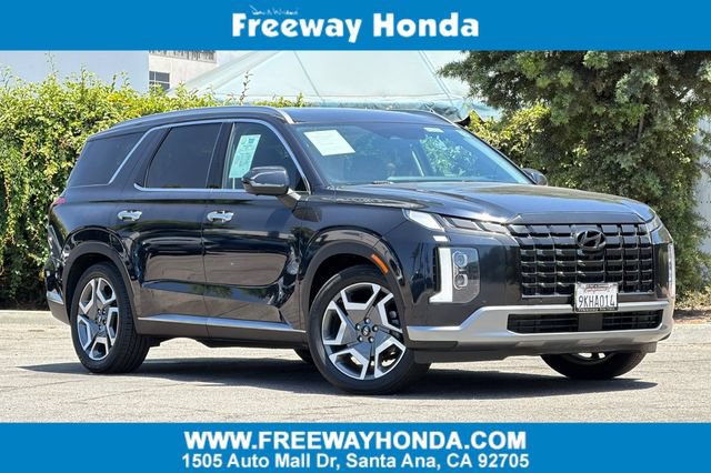 Used 2024 Hyundai Palisade Limited FWD image 1
