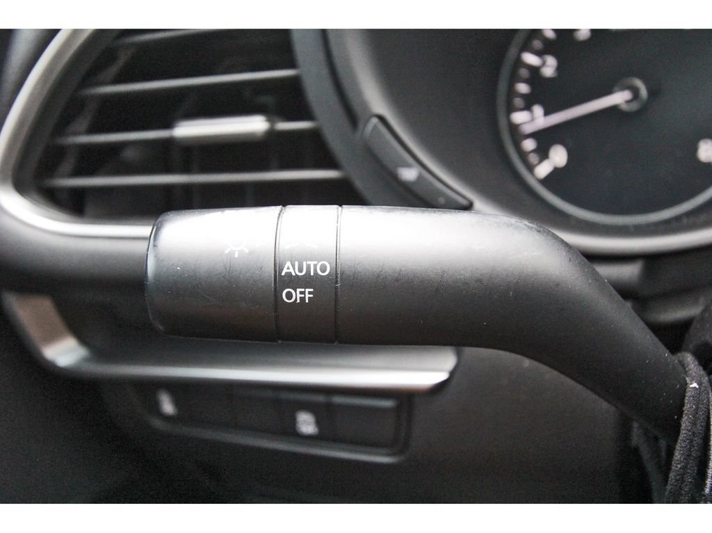 Used 2021 MAZDA MAZDA3 s FWD image 18