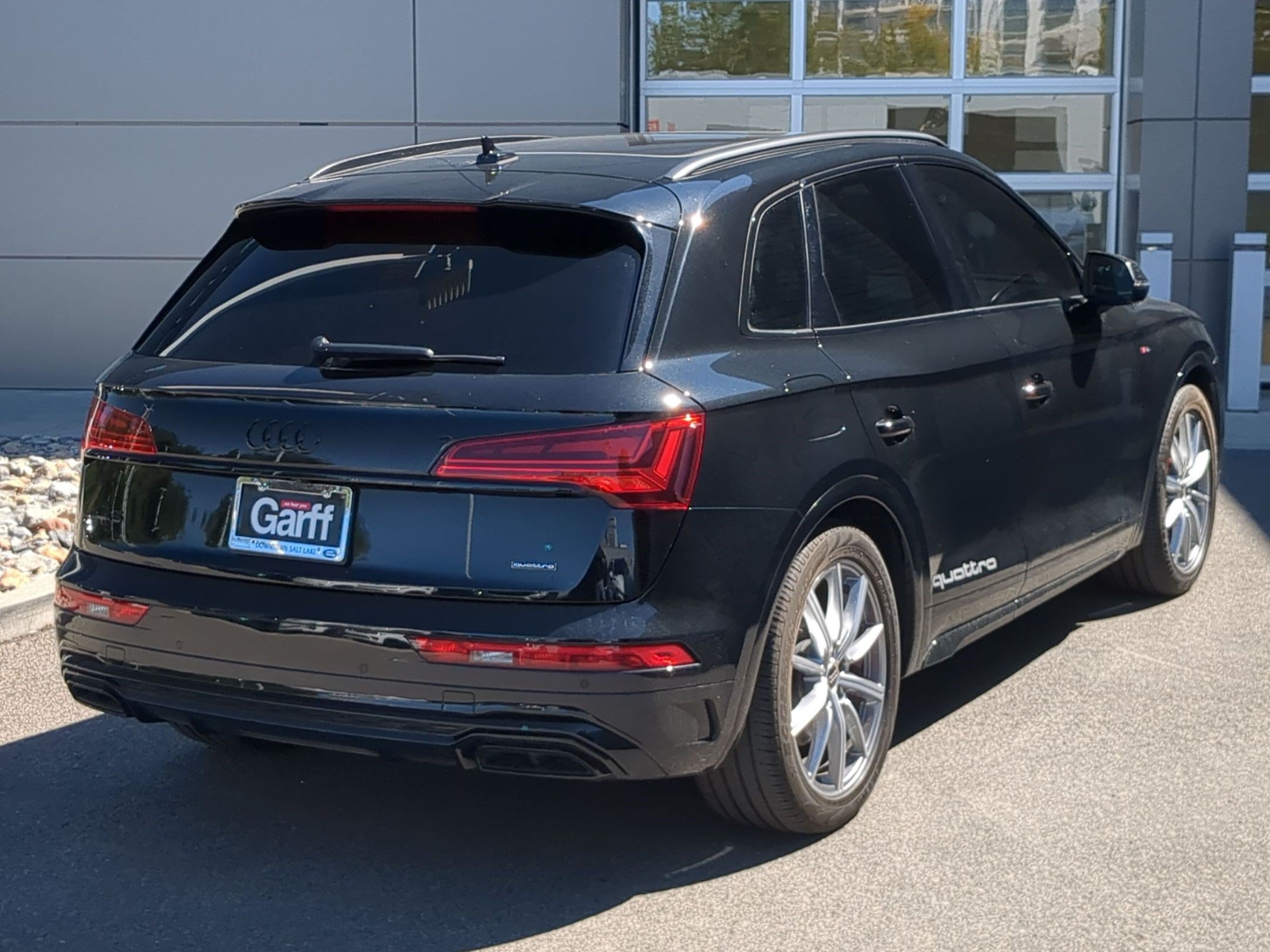 Used 2024 Audi Q5 e Premium Plus w/ Premium Plus Package AWD/4WD image 5