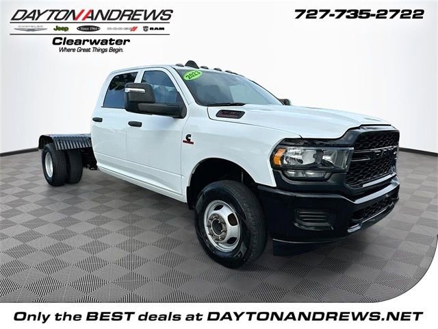Used 2023 RAM 3500 Tradesman w/ Max Tow Package RWD image 1