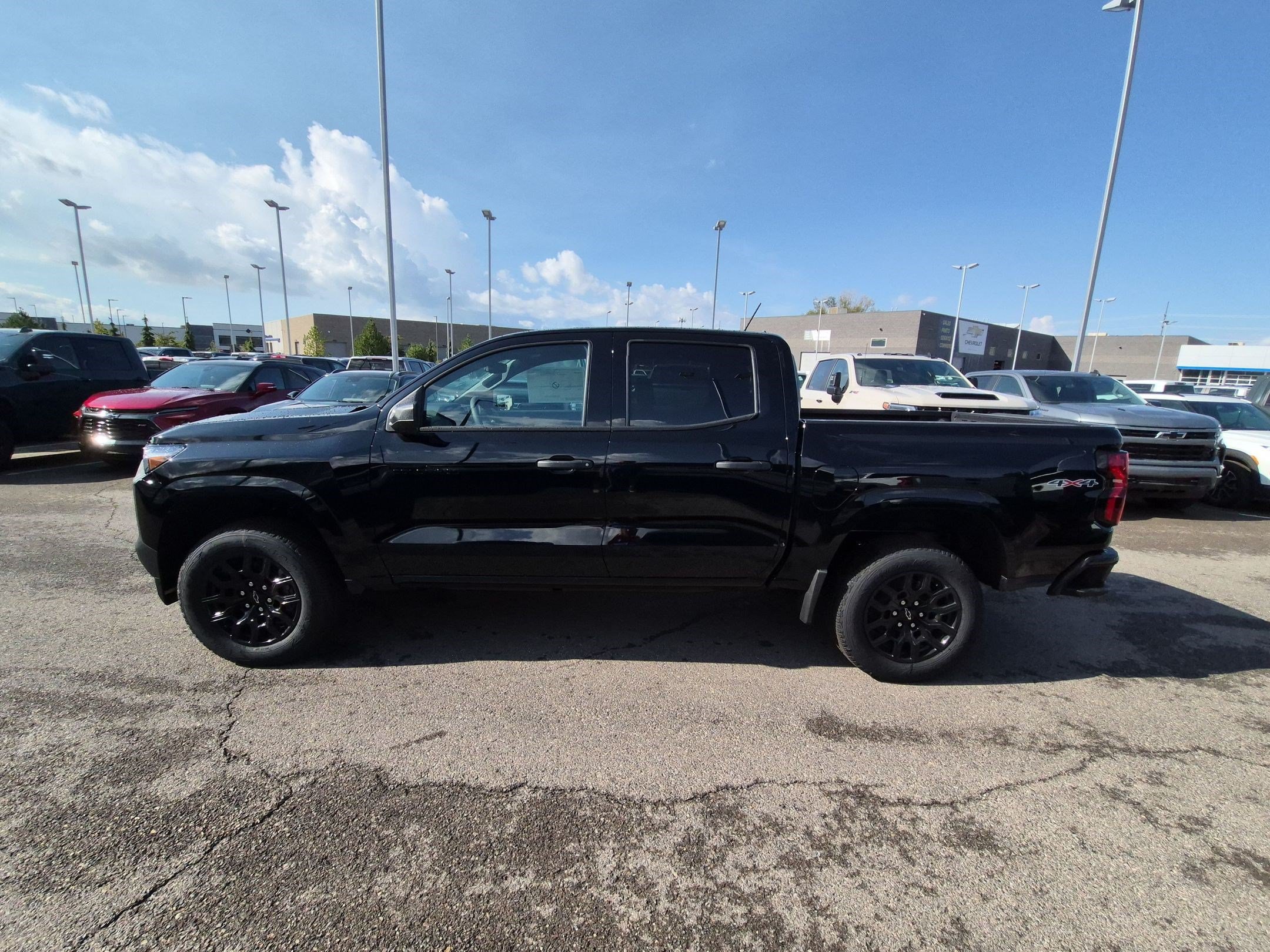 New 2026 Chevrolet Colorado W/T w/ WT Custom Package AWD/4WD image 8