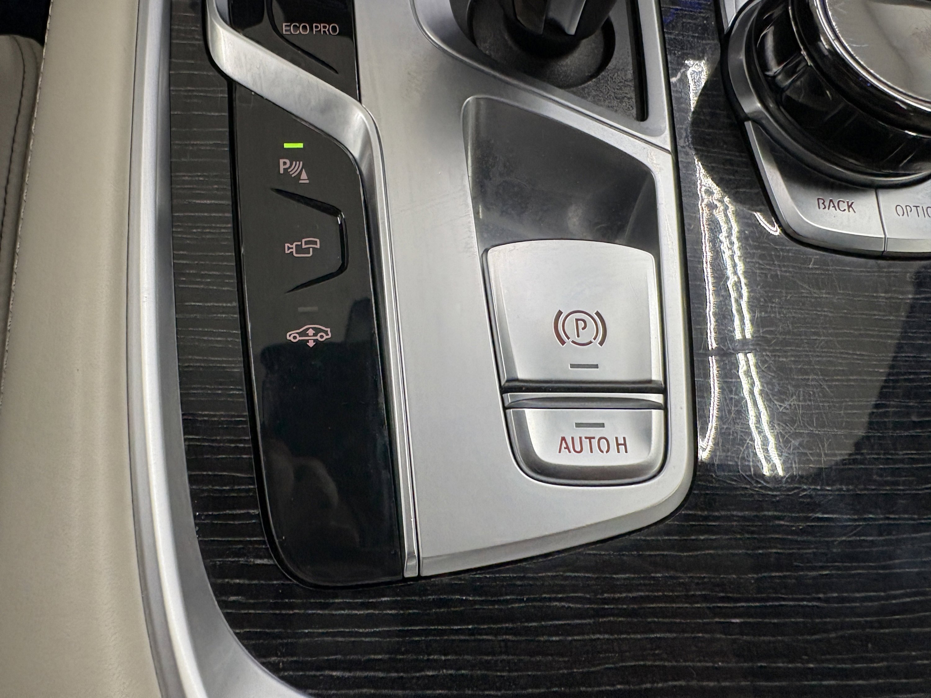 Used 2017 BMW 750i xDrive image 15