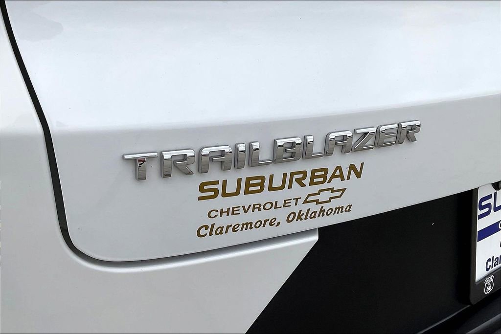 Used 2025 Chevrolet TrailBlazer LS w/ LS Convenience Package image 32