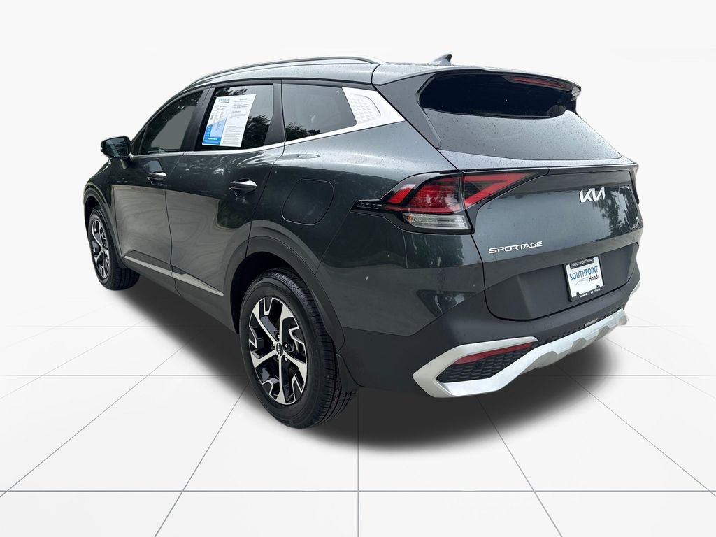 Used 2024 Kia Sportage EX AWD/4WD image 6