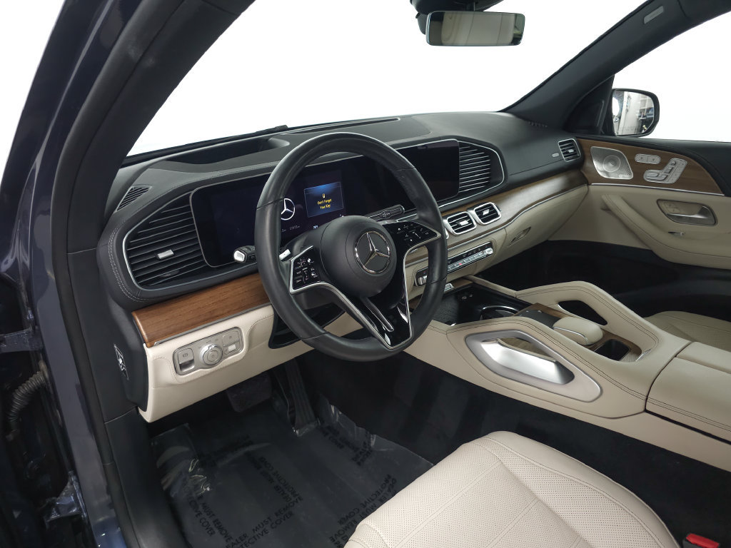 Used 2024 Mercedes-Benz GLE 450e 4MATIC w/ AMG Line Exterior image 9