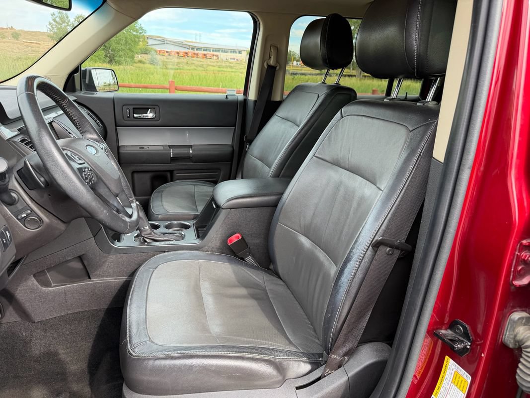 Used 2014 Ford Flex Limited w/ Equipment Group 303A AWD/4WD image 10