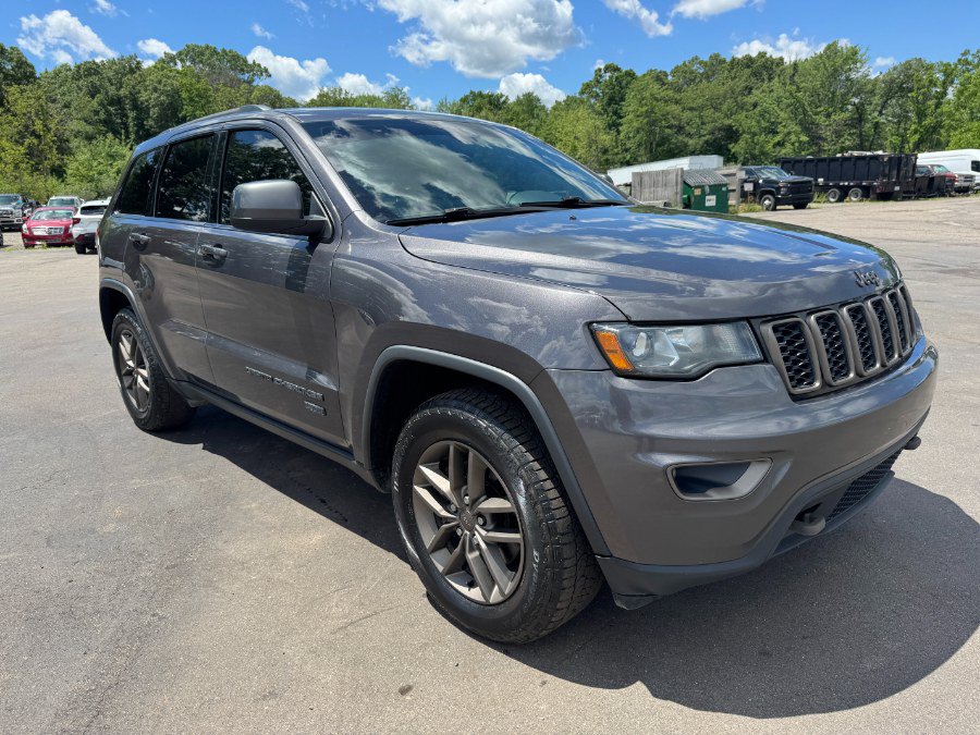 Used 2017 Jeep Grand Cherokee Laredo 75th Anniversary AWD/4WD image 7