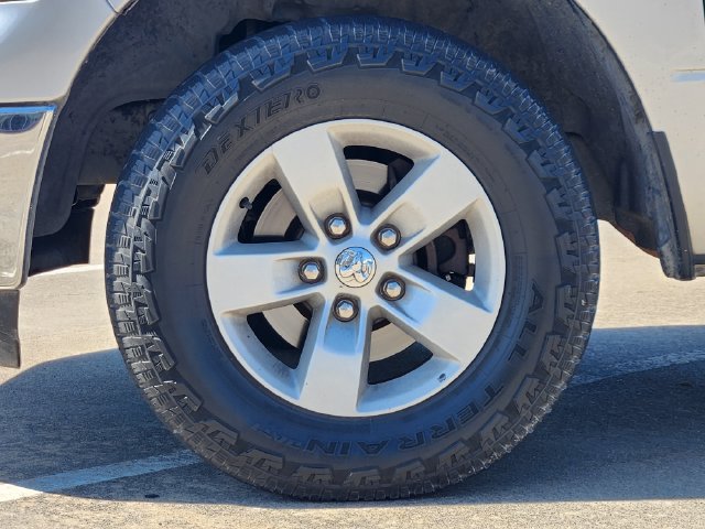 Used 2017 RAM 1500 Classic SLT AWD/4WD image 10