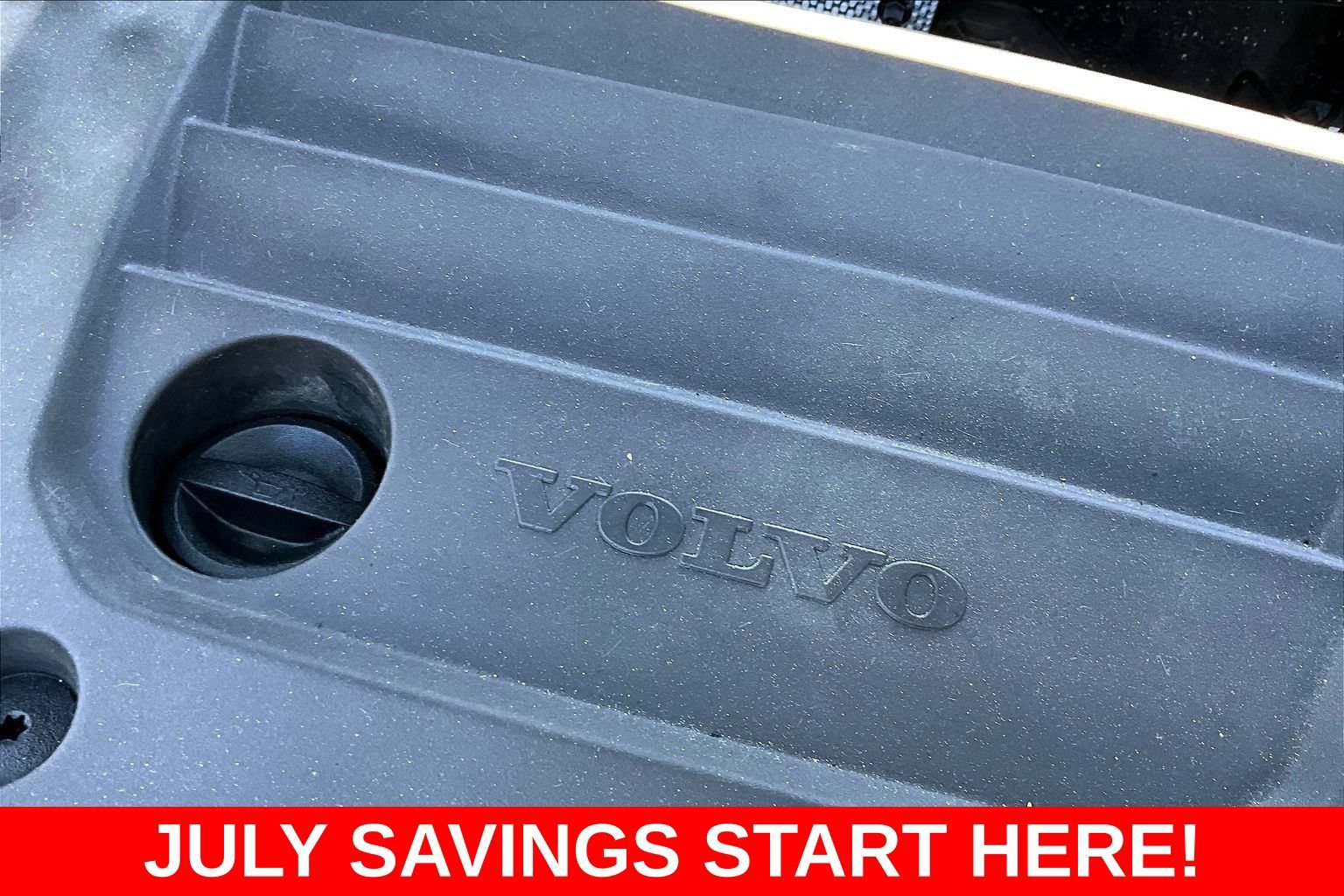Used 2024 Volvo XC40 B5 Plus AWD/4WD image 40