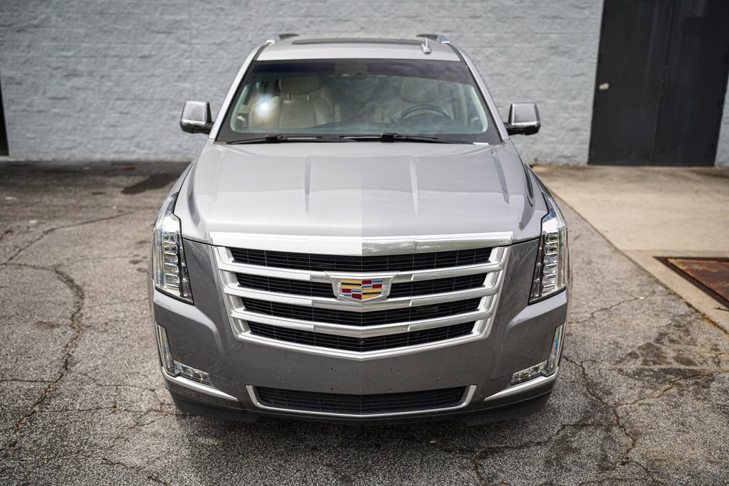 Used 2018 Cadillac Escalade ESV Luxury AWD/4WD image 5