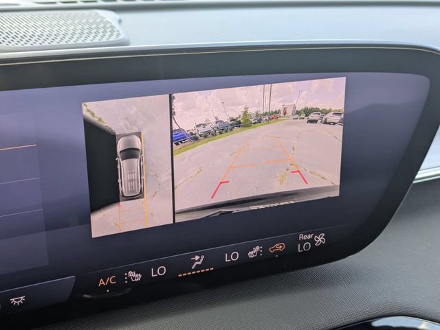 Used 2025 Buick Enclave Preferred FWD image 22