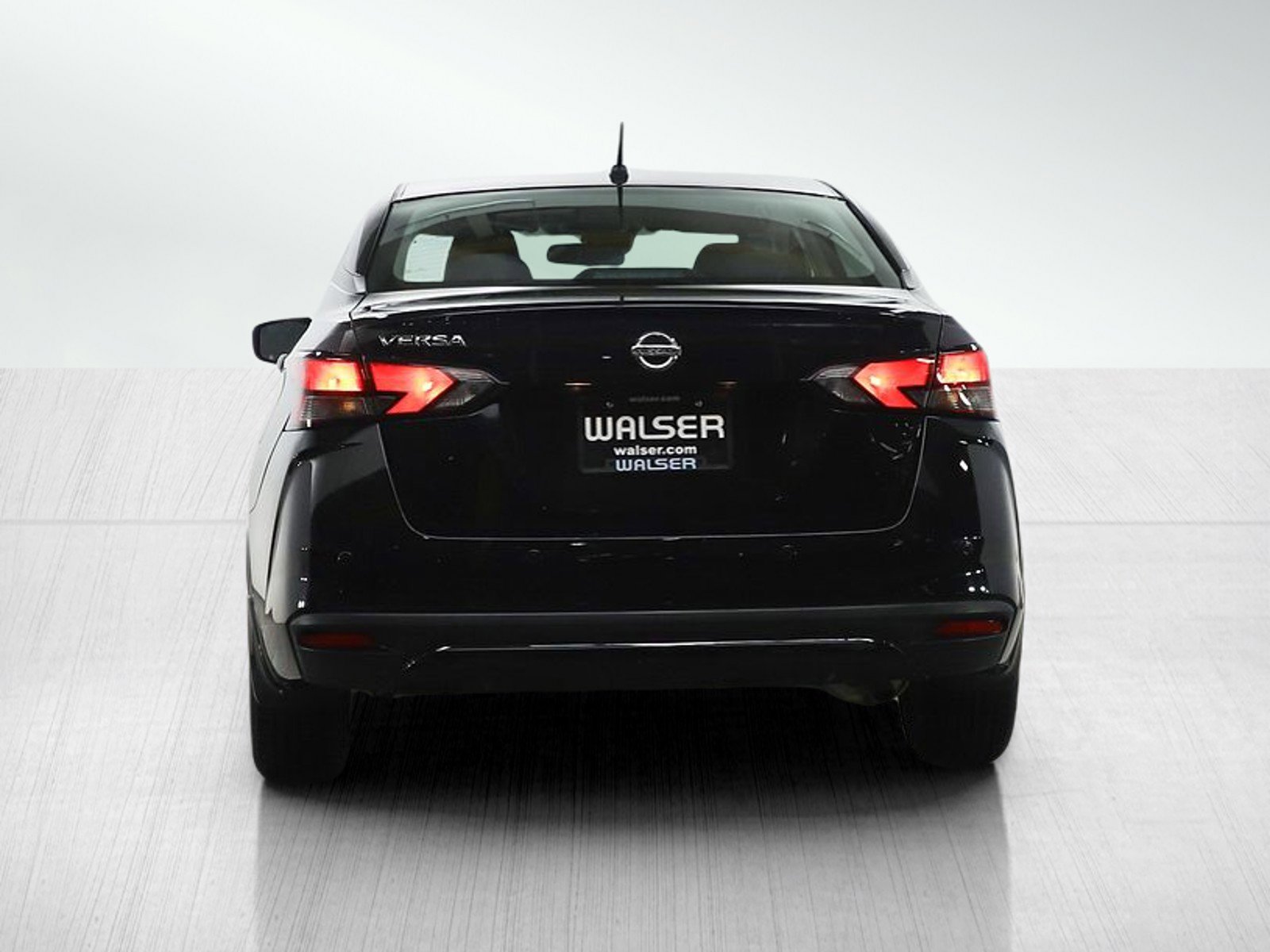 Used 2021 Nissan Versa S image 4