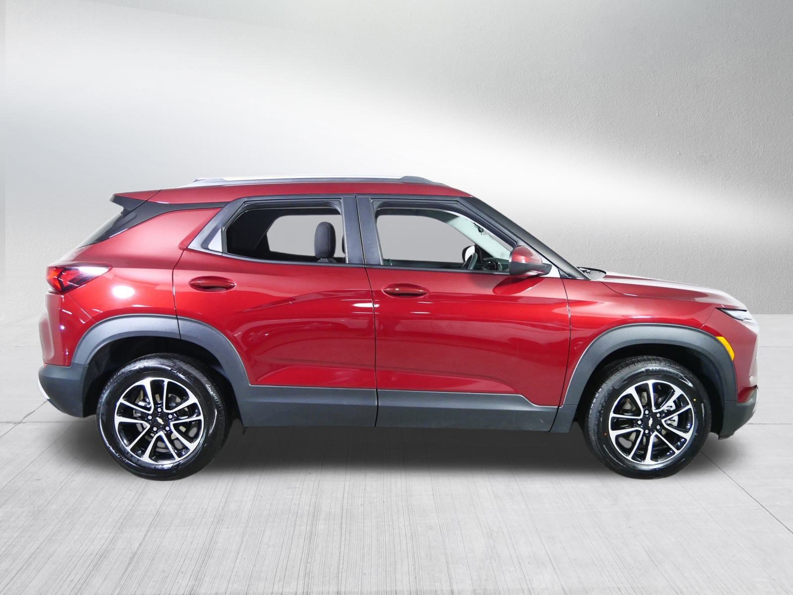 Used 2025 Chevrolet TrailBlazer LT image 8