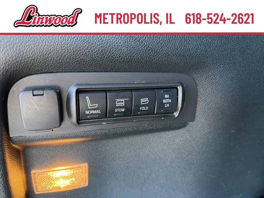 Used 2019 Ford Explorer Limited w/ Ford Safe & Smart Package AWD/4WD image 14