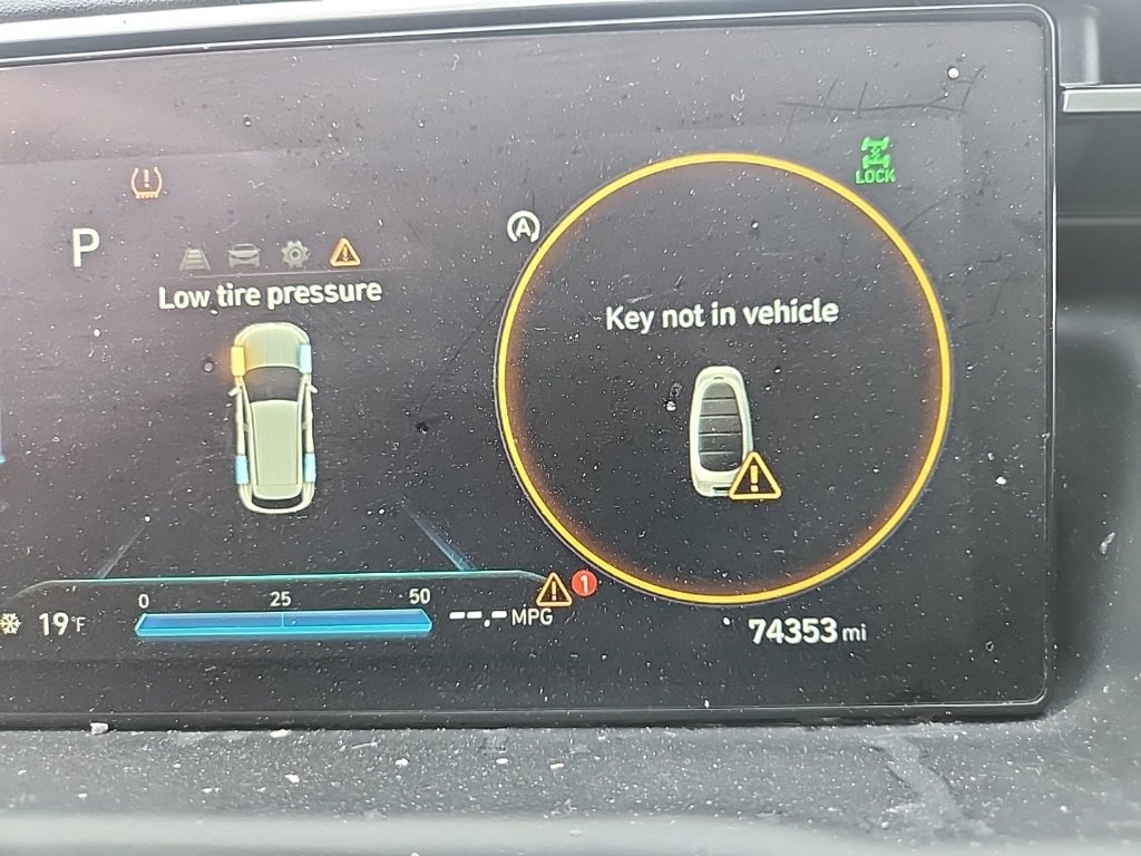 Used 2022 Hyundai Tucson SEL w/ Convenience + Premium Package image 10