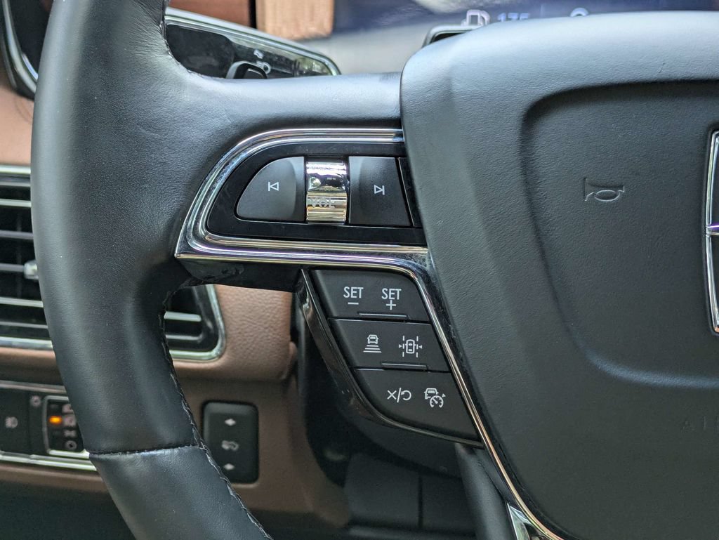 Used 2024 Lincoln Navigator Reserve AWD/4WD image 38