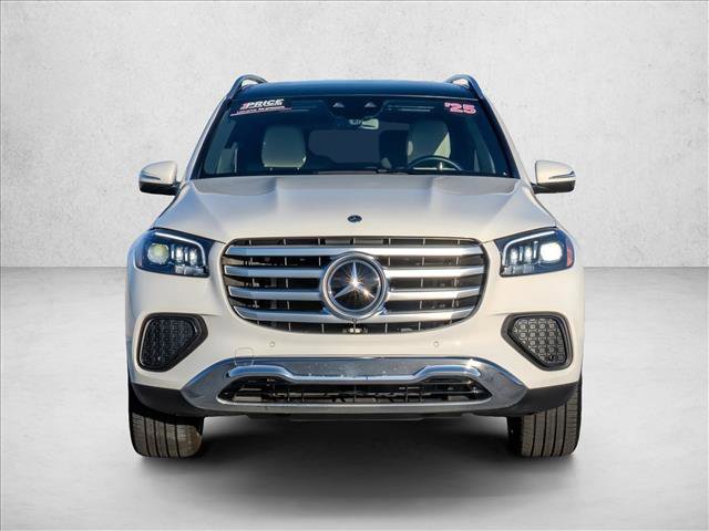 Used 2025 Mercedes-Benz GLS 450 4MATIC image 2