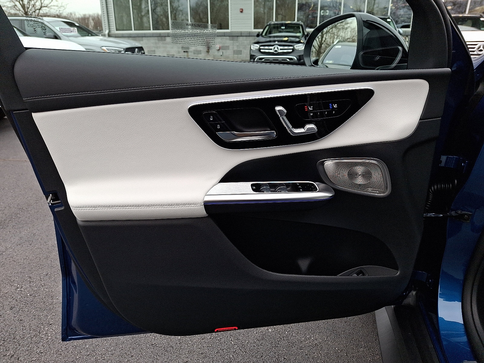 Used 2026 Mercedes-Benz GLC 300 4MATIC image 11