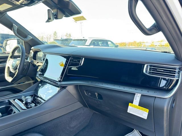 New 2026 Jeep Grand Wagoneer Summit w/ Premium Group III image 21