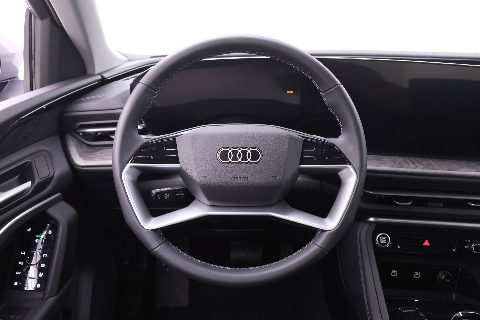 Used 2025 Audi Q5 Premium AWD/4WD image 15