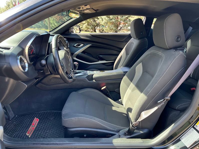 Used 2017 Chevrolet Camaro SS image 8