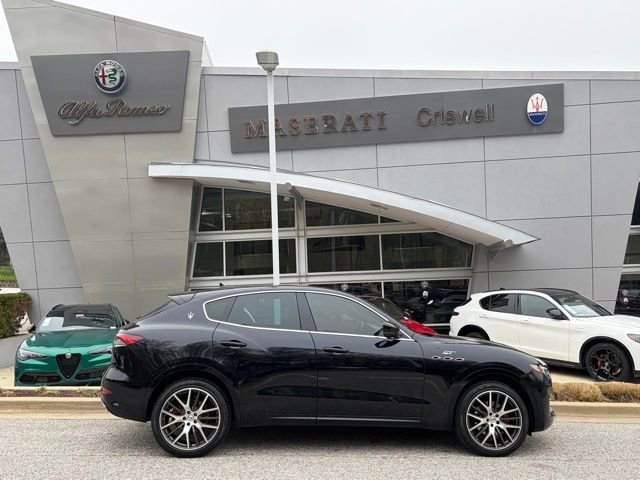 Used 2022 Maserati Levante GT image 4