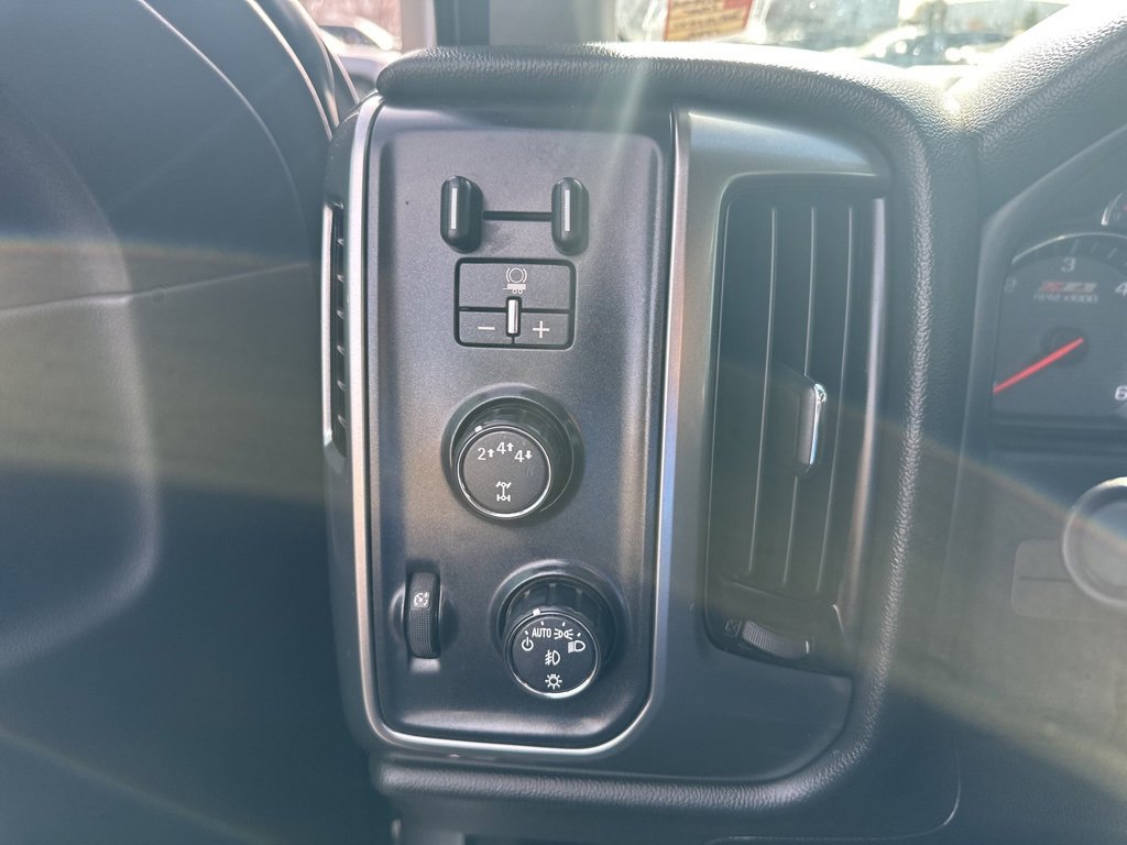 Used 2017 Chevrolet Silverado 2500 LT w/ All Star Edition image 11