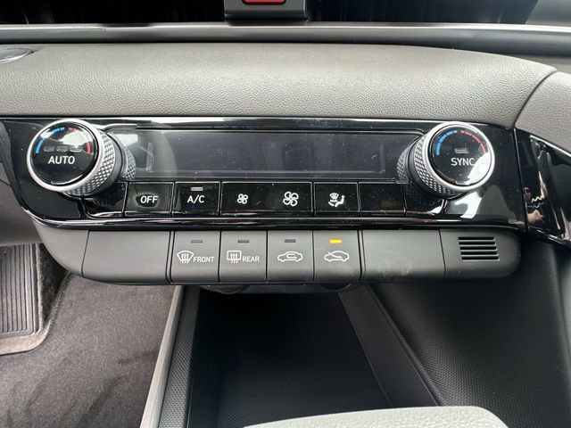 New 2026 Hyundai Elantra Blue image 24