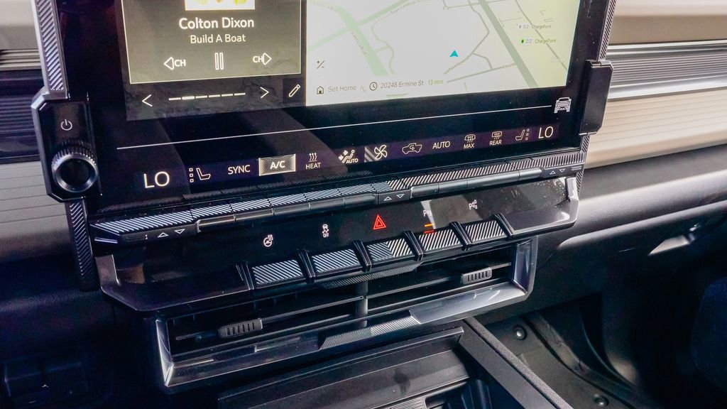 Used 2026 GMC Hummer EV SUV image 19