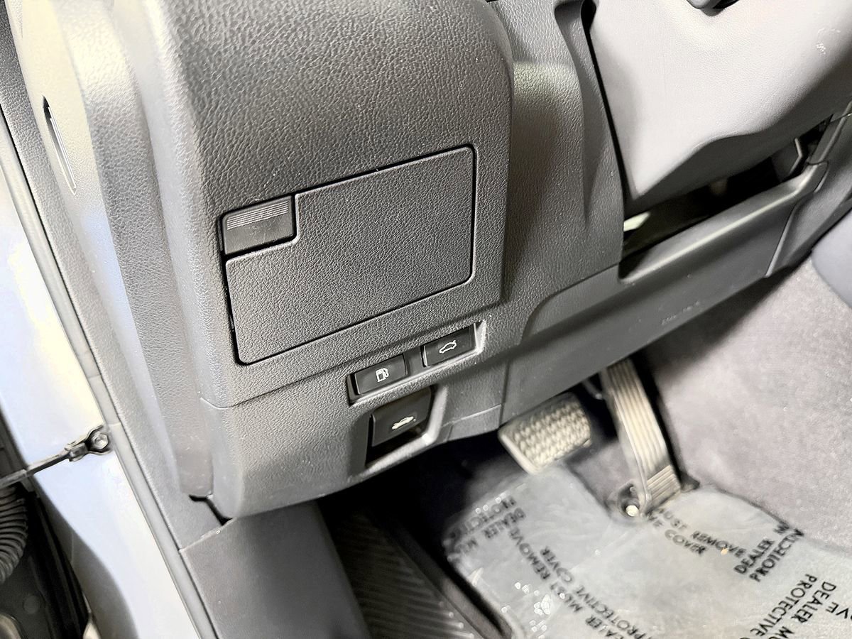 Used 2019 Lexus ES 300h w/ Premium Package FWD image 32