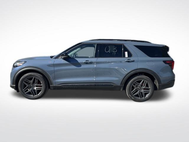 New 2026 Ford Explorer ST-Line w/ ST-Line Street Pack RWD image 2