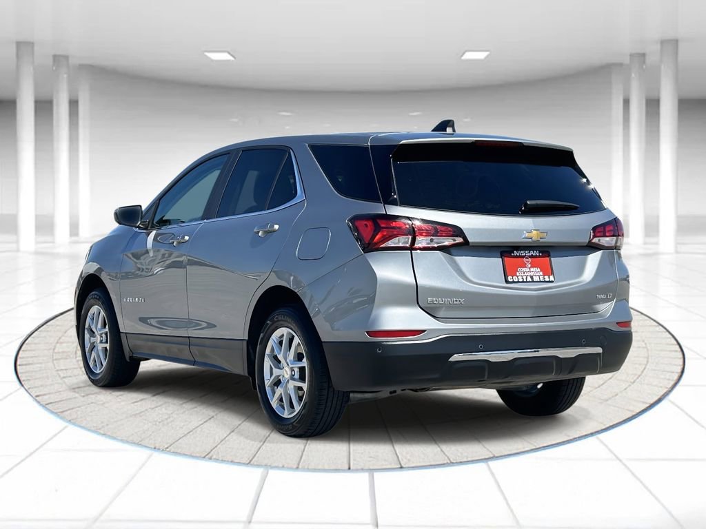 Used 2024 Chevrolet Equinox LT image 2