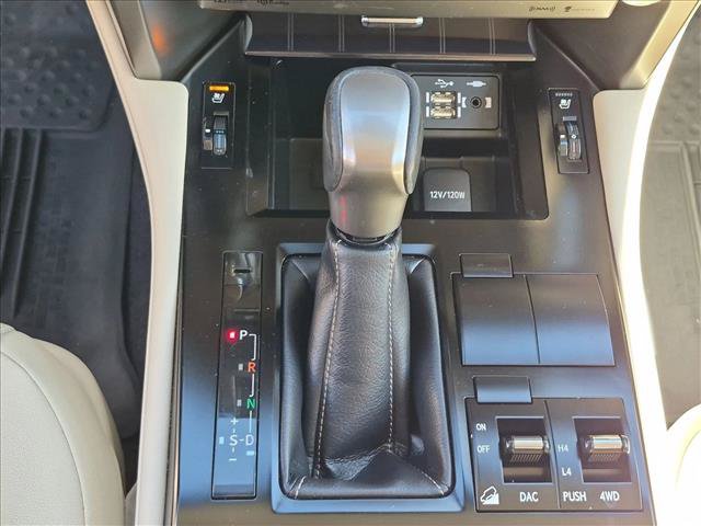 Used 2020 Lexus GX 460 Premium w/ Premium Package AWD/4WD image 12