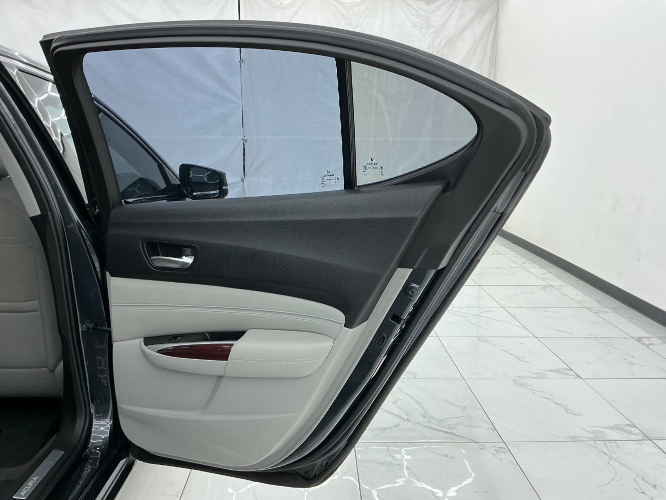 Used 2015 Acura TLX V6 FWD image 25