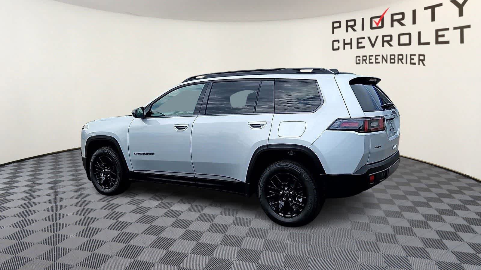 Used 2026 Jeep Cherokee AWD/4WD image 6