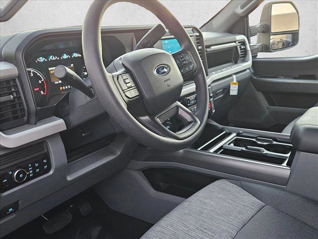New 2026 Ford F250 XLT w/ FX4 Off-Road Package AWD/4WD image 3