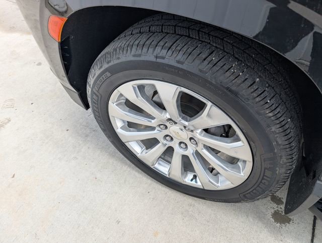 Used 2021 Chevrolet Tahoe Premier w/ Premium Package AWD/4WD image 10