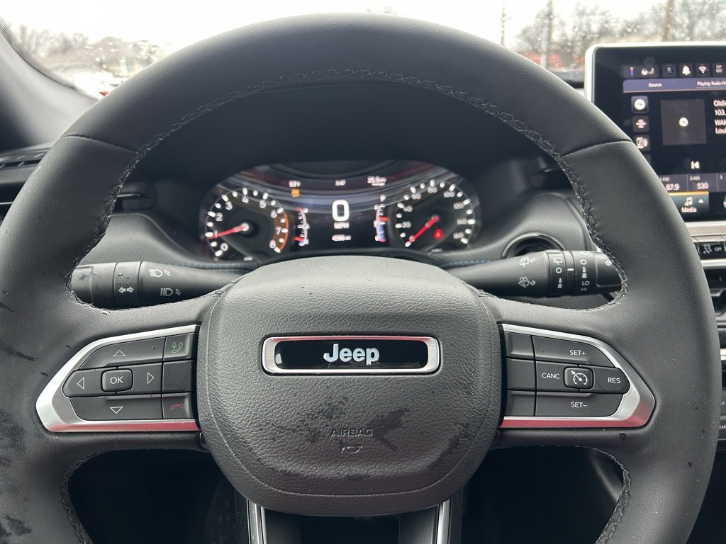 Used 2025 Jeep Compass Latitude w/ Altitude Special Edition image 16