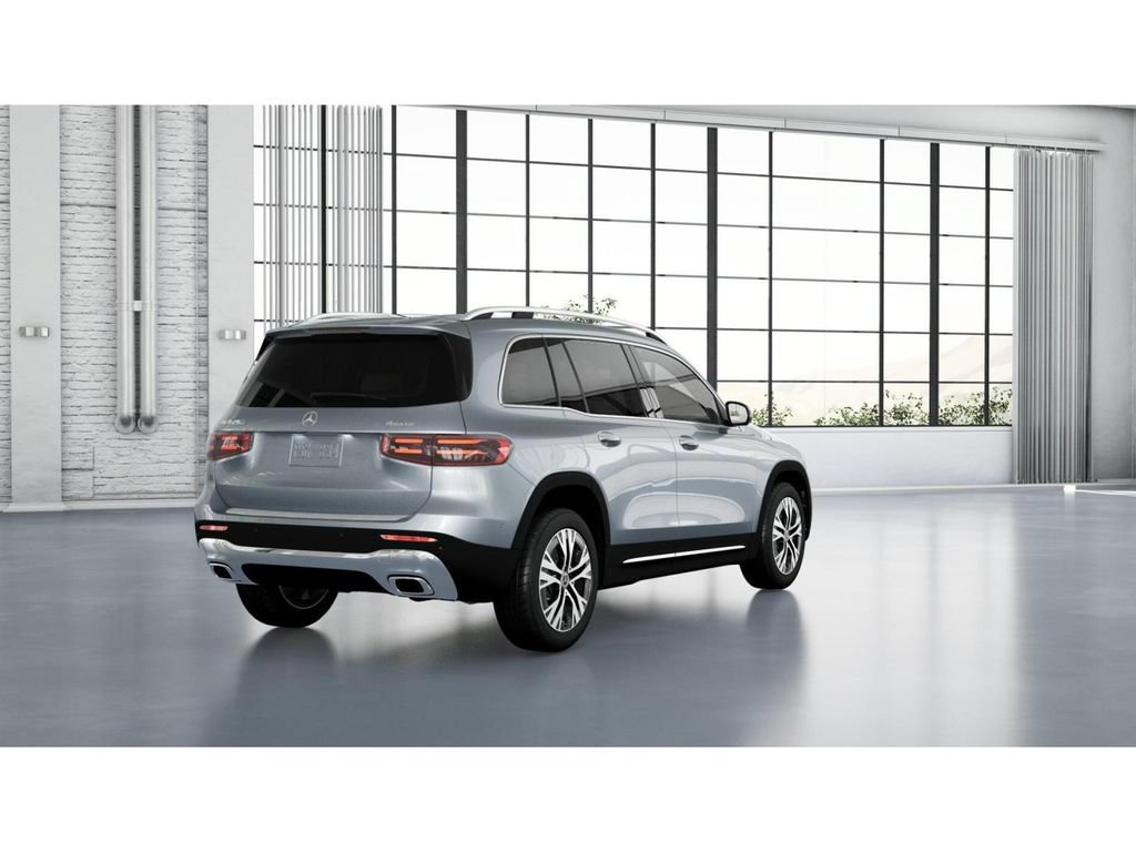 Used 2026 Mercedes-Benz GLB 250 4MATIC image 22