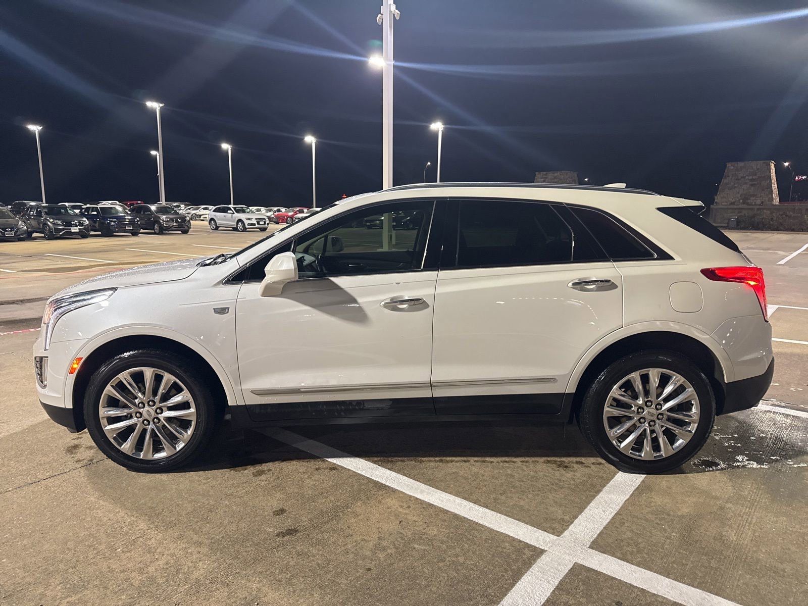 Used 2019 Cadillac XT5 Luxury image 4
