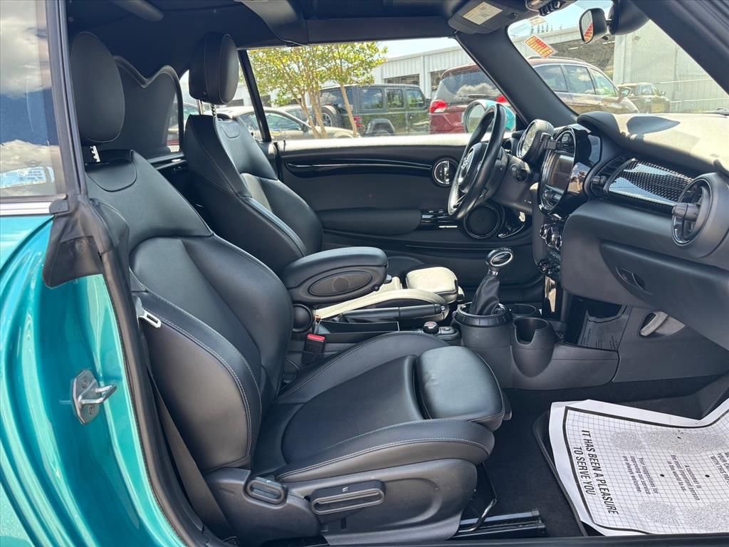 Used 2017 MINI Cooper S image 14