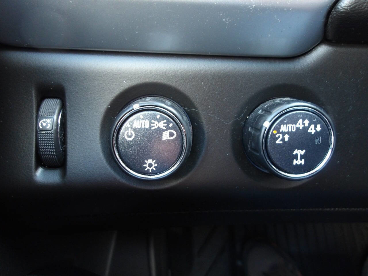 Used 2019 Chevrolet Tahoe LT w/ LT Midnight Edition image 23