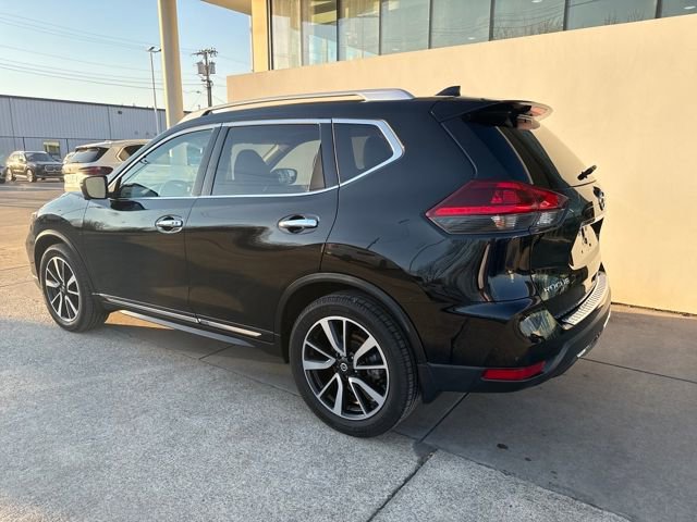 Used 2018 Nissan Rogue SL w/ Premium Package image 3