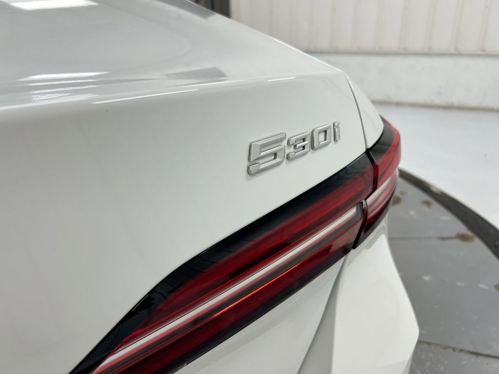 Used 2026 BMW 530i image 27